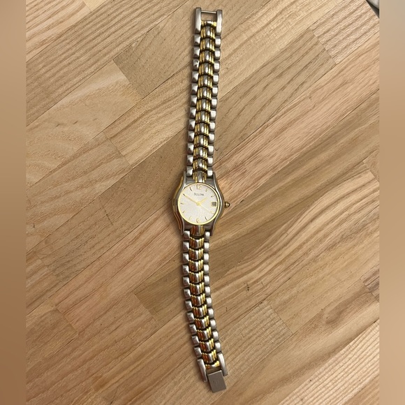 Bulova Ladies Watch Silver Dial Two Tone Bracelet Date Window Rare 98U02 - Picture 7 of 14